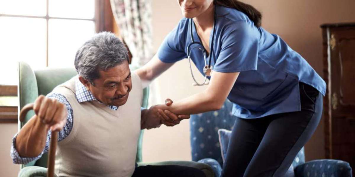 Private Home Care Services vs. Assisted Living: Which Is Best?